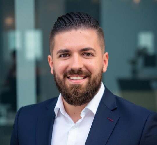 E. Isufi, VR-Präsident & CEO bei ISUFI Gerüste AG